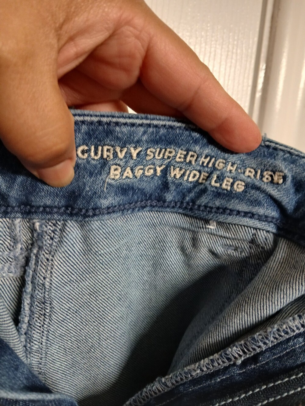 🖤AMERICAN EAGLE Curvy Super High Rise Baggy Wide-Leg Carpenter Jeans - SIZE 12 - Picture 4 of 5